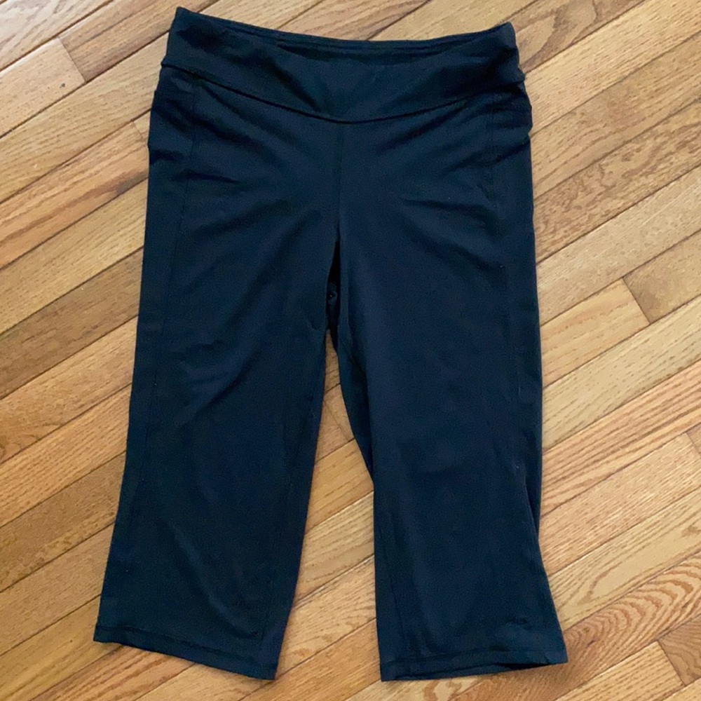 Black Capri leggings